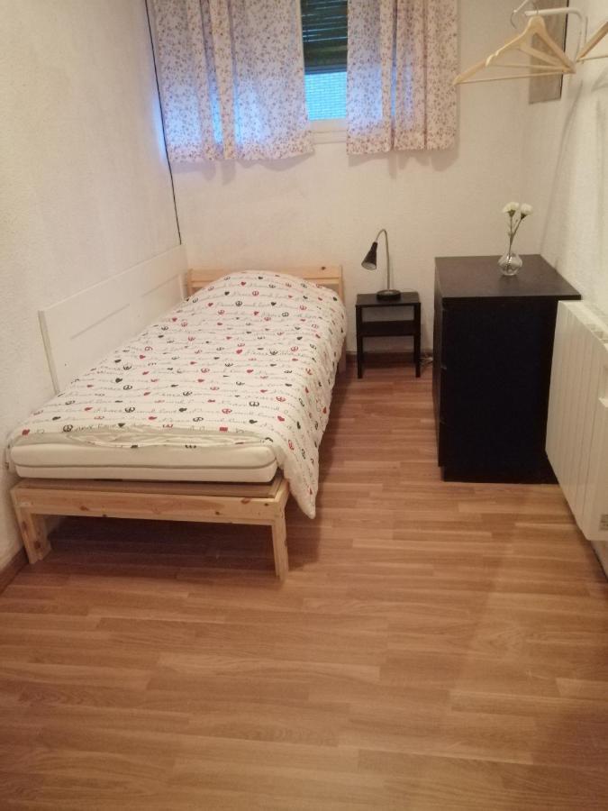 Vut Puente De Hierro Apartamento Saragoça Exterior foto